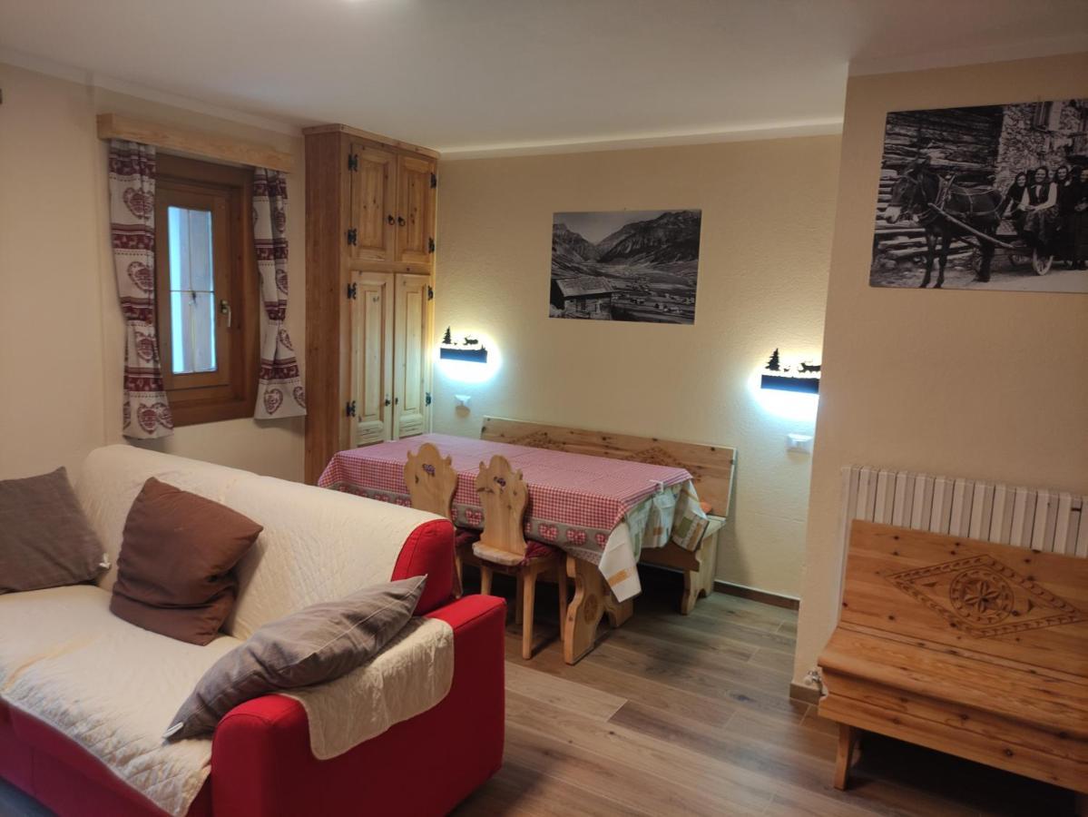 Appartamenti La Romantica Livigno Luaran gambar